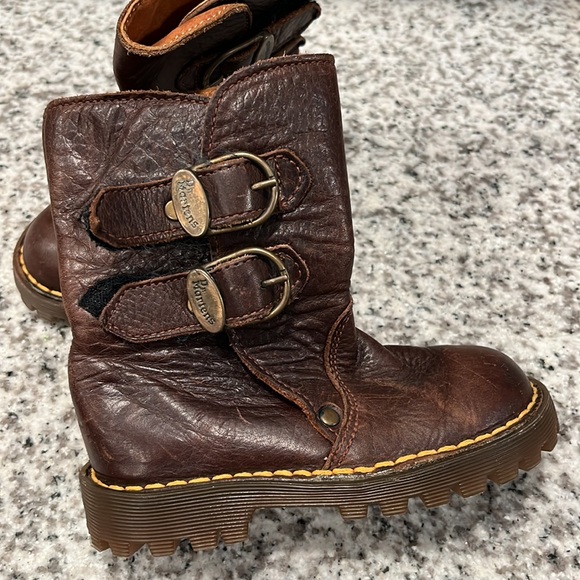 Dr. Martin's kid boots - Picture 5 of 10